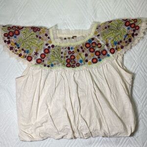 Free People ✨ Floral Embroidered Cropped Top Women’s size XS